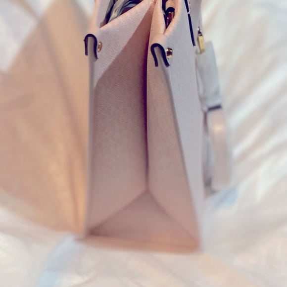 Micheal Kors Mirella Powder Blush Tote - Picture 14 of 15